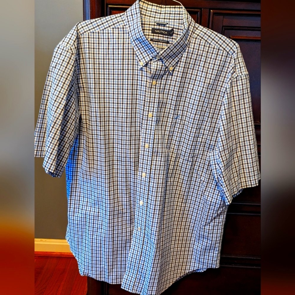 Nautica short sleeve button down collared shirt XXL